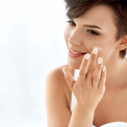 Come ringiovanire il viso in modo naturale Ringiovanire il viso